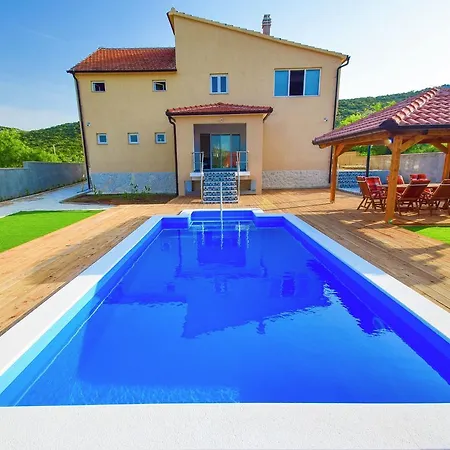 Luxury With Pool, Zaton Gacelezi
